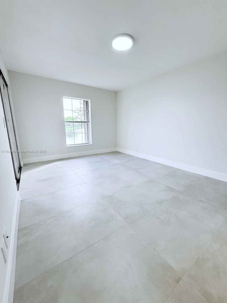 COVERED BRIDGE CONDO - Residential