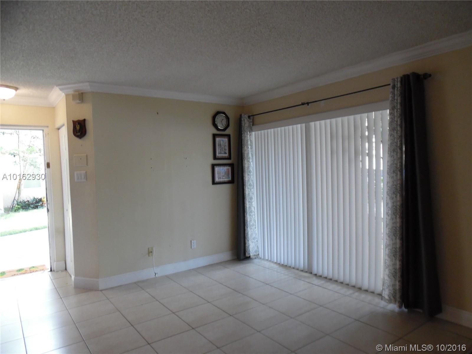 Royal Palm Place At Hammo - Residential Lease