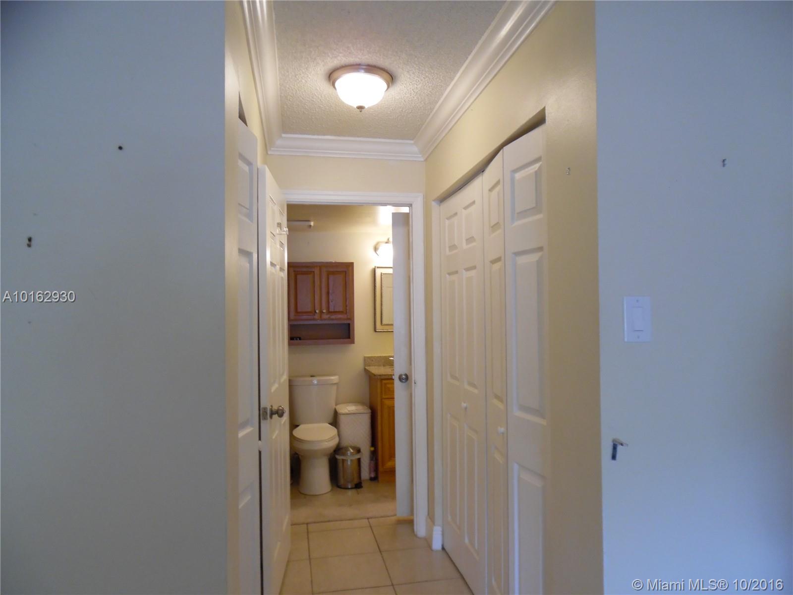 Royal Palm Place At Hammo - Residential Lease