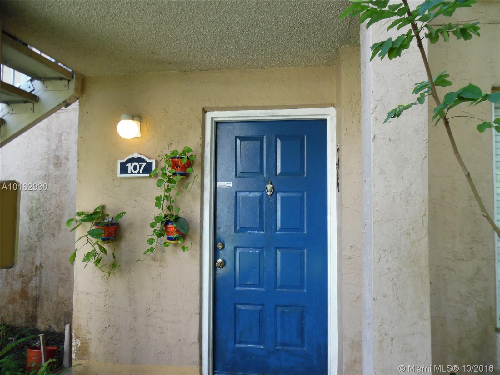 Royal Palm Place At Hammo - Residential Lease