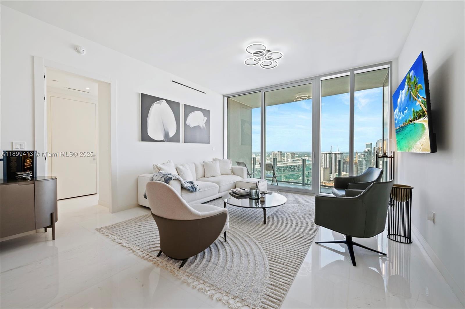 300 BISCAYNE BLVD WAY COND - Residential