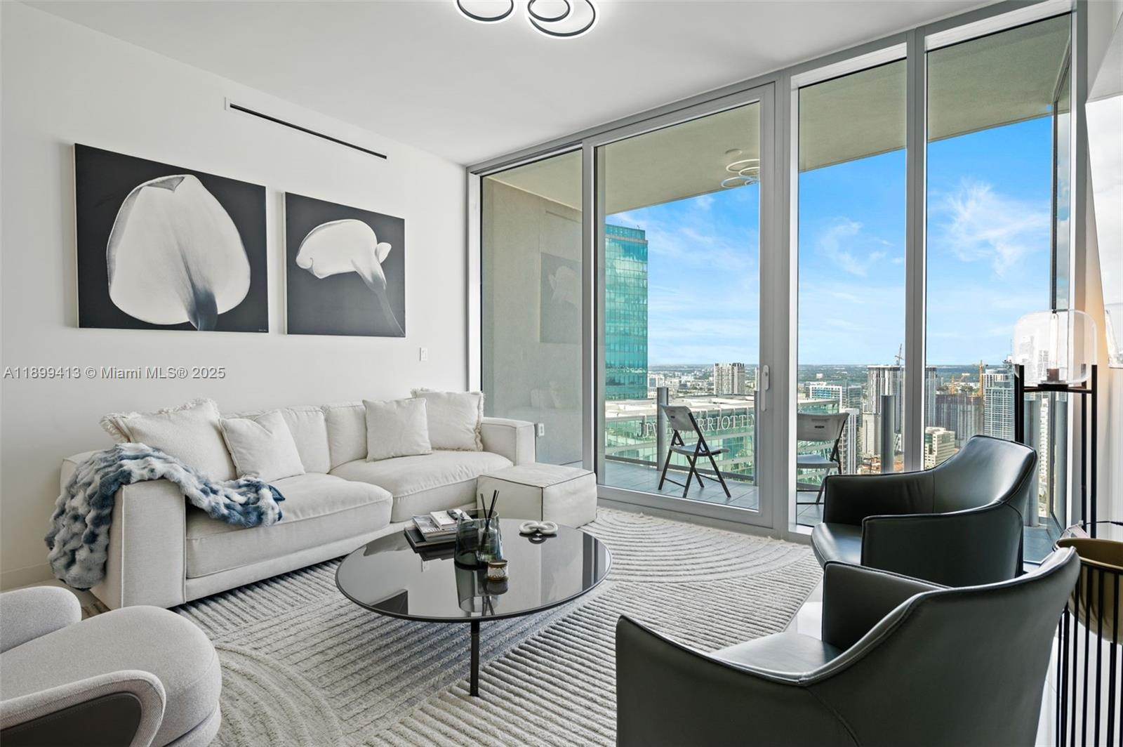 300 BISCAYNE BLVD WAY COND - Residential