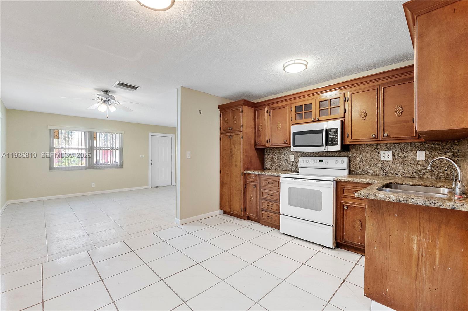 MAINLANDS OF TAMARAC LAKE - Residential