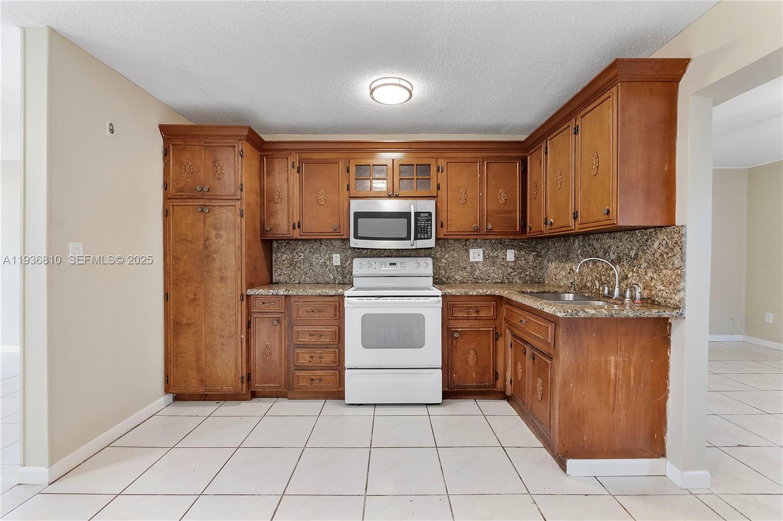 MAINLANDS OF TAMARAC LAKE - Residential