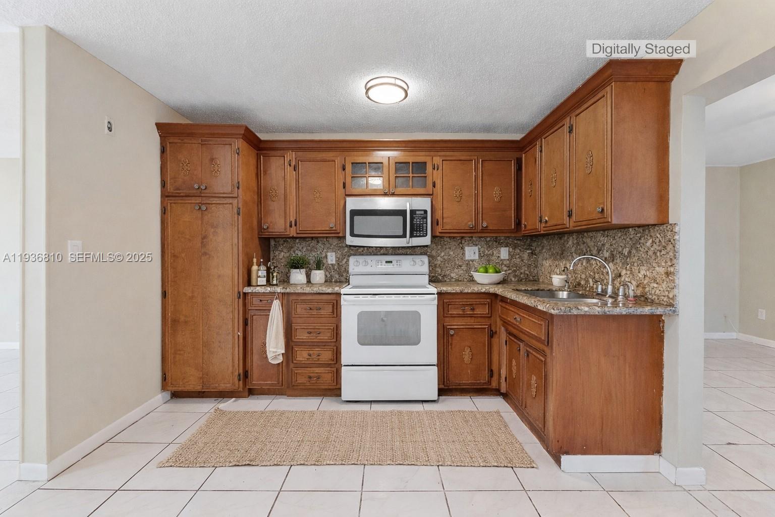 MAINLANDS OF TAMARAC LAKE - Residential