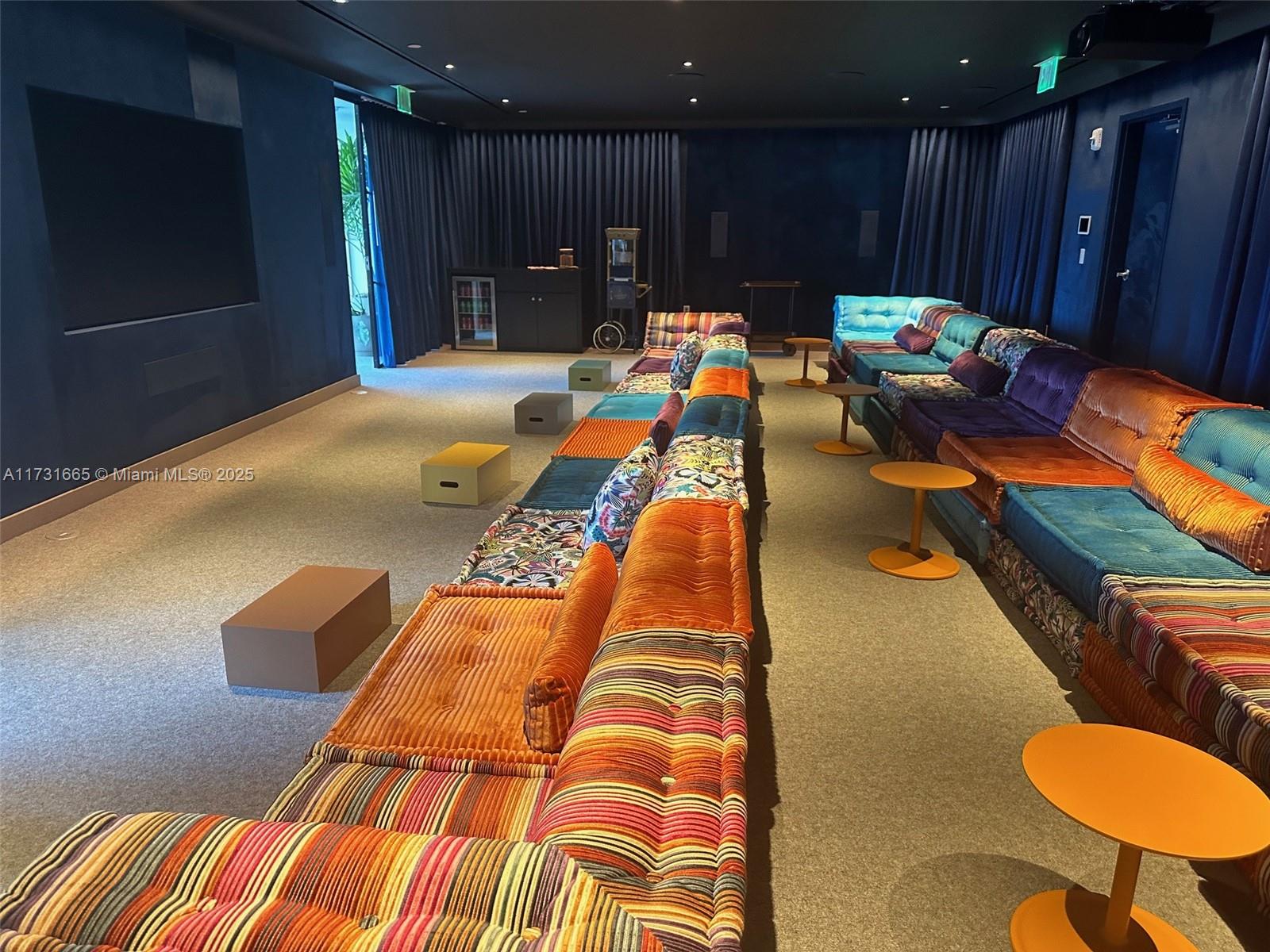 AQUARIUM SITE AMD - Residential