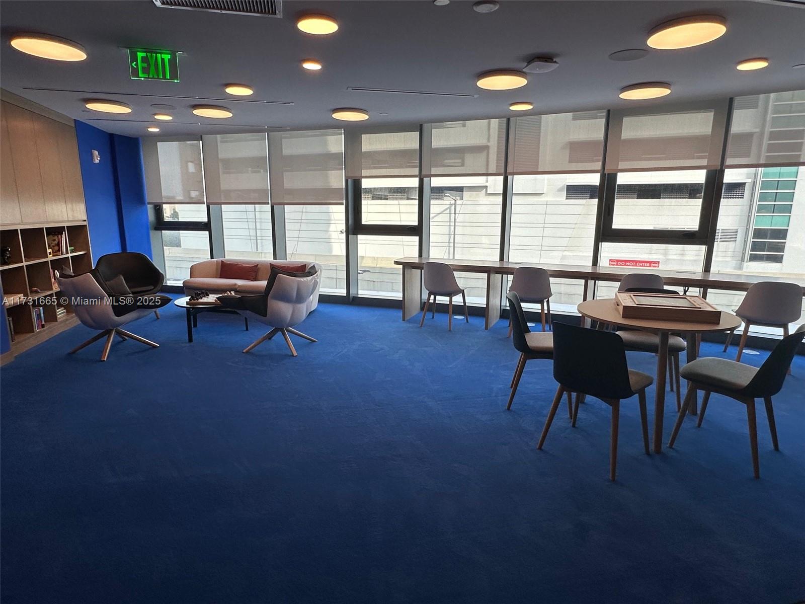 AQUARIUM SITE AMD - Residential