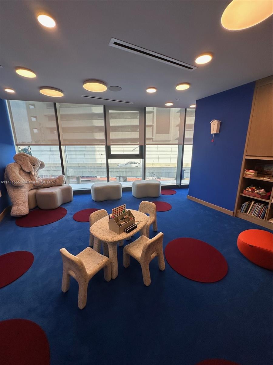 AQUARIUM SITE AMD - Residential