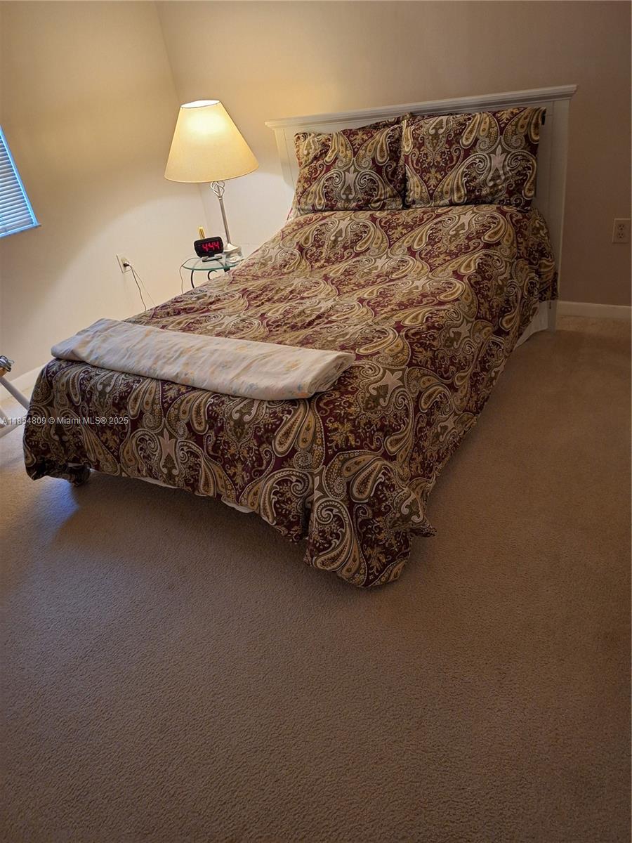 18TH HOLE AT INVERRARY CO - Residential