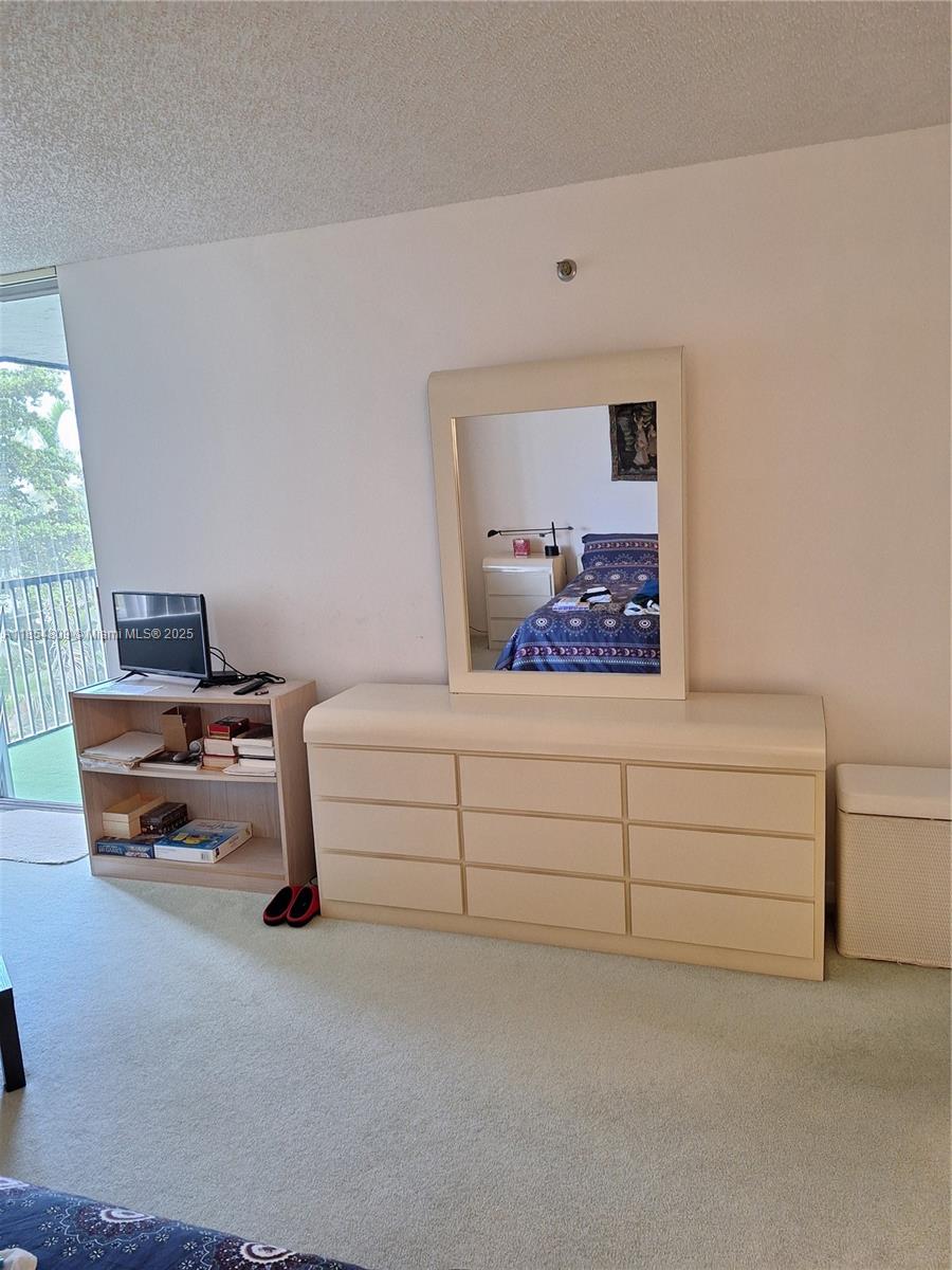 18TH HOLE AT INVERRARY CO - Residential