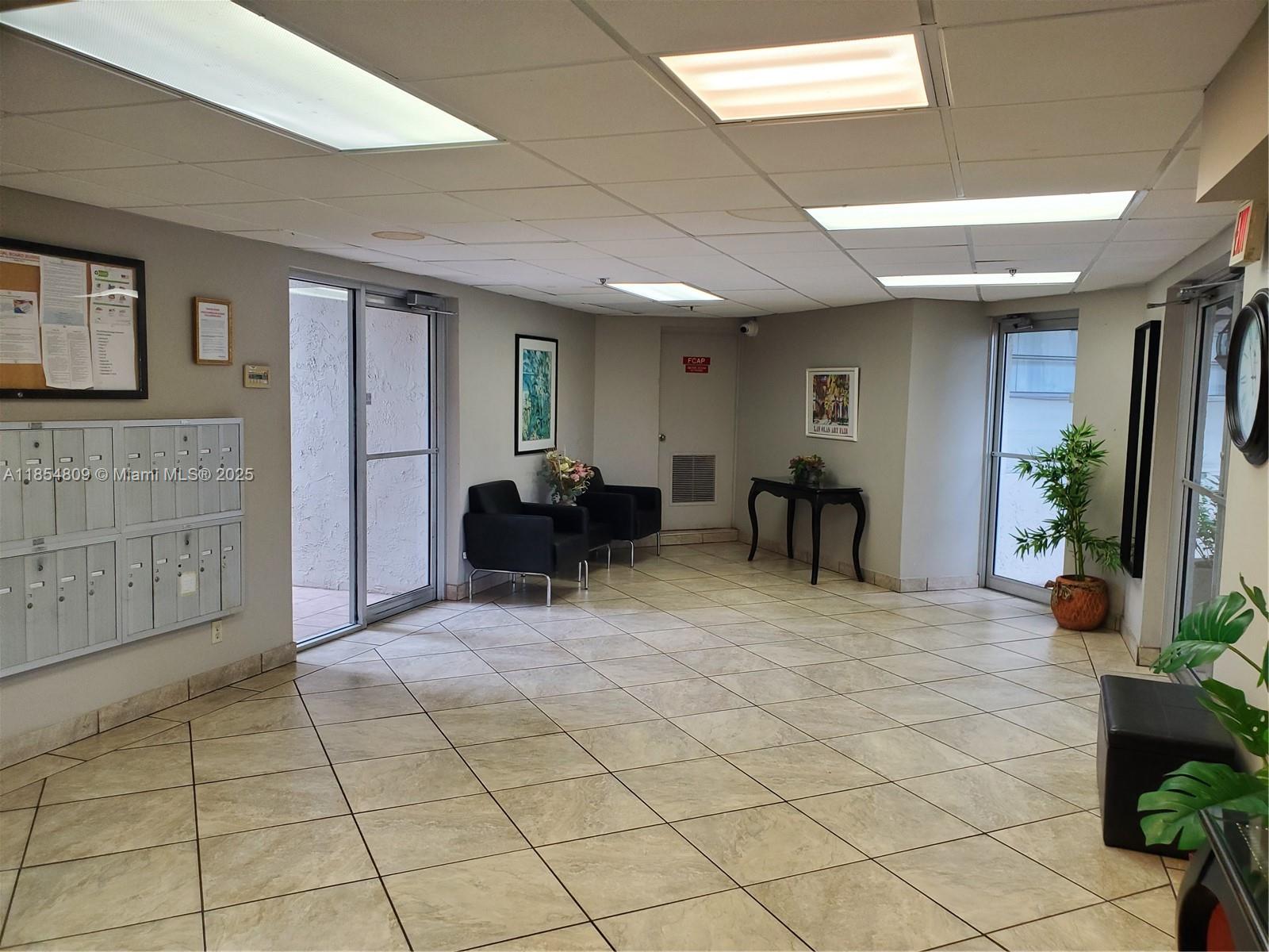 18TH HOLE AT INVERRARY CO - Residential