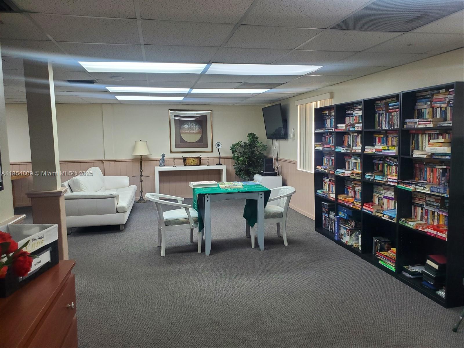 18TH HOLE AT INVERRARY CO - Residential