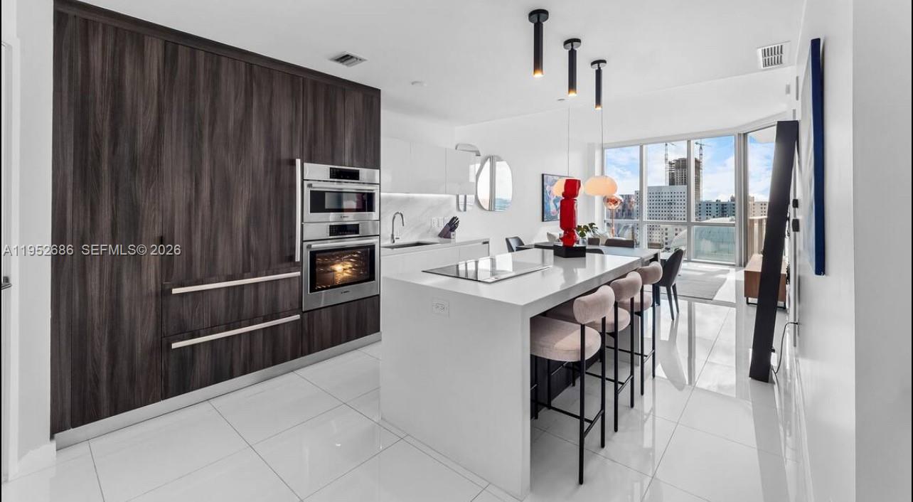 PARAMOUNT MIAMI WORLDCENT - Residential