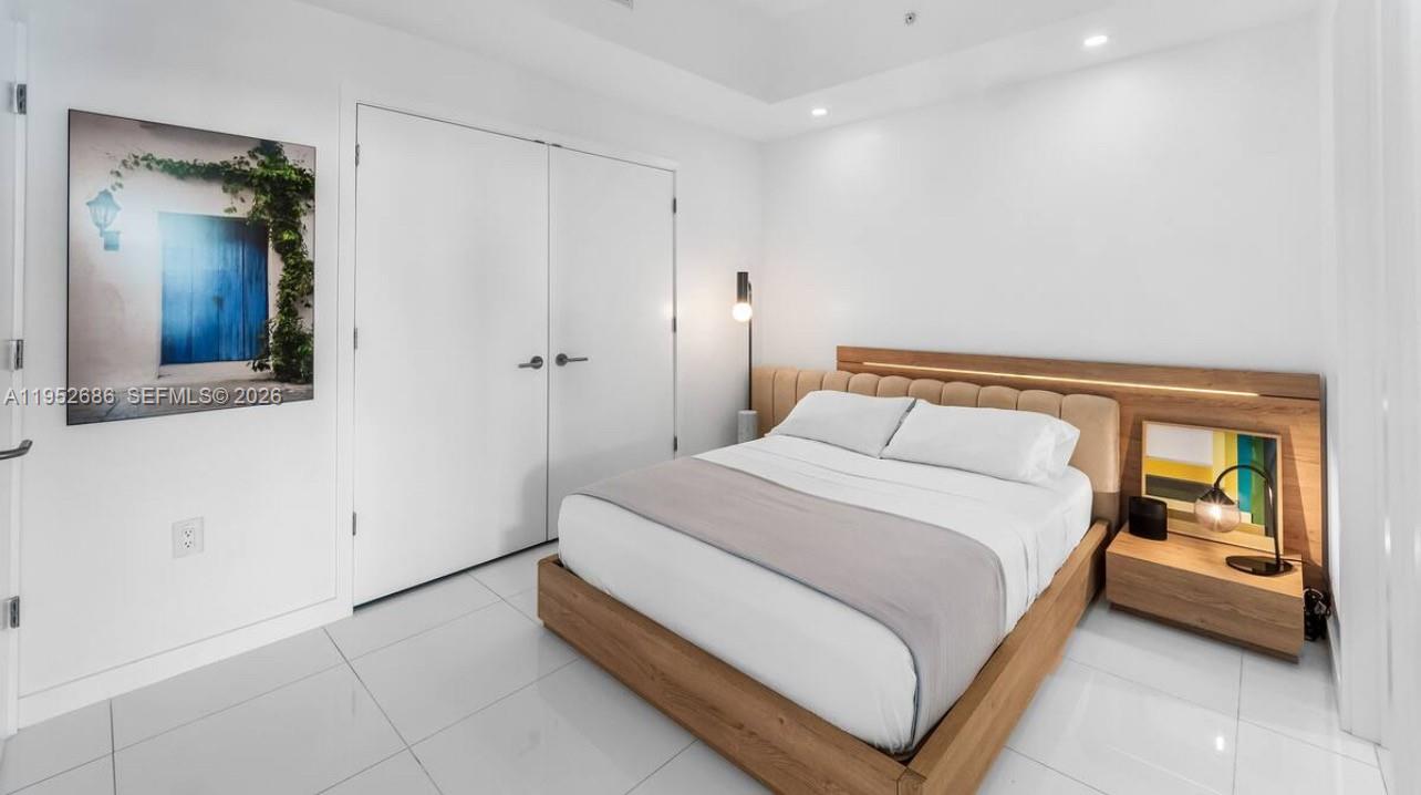 PARAMOUNT MIAMI WORLDCENT - Residential