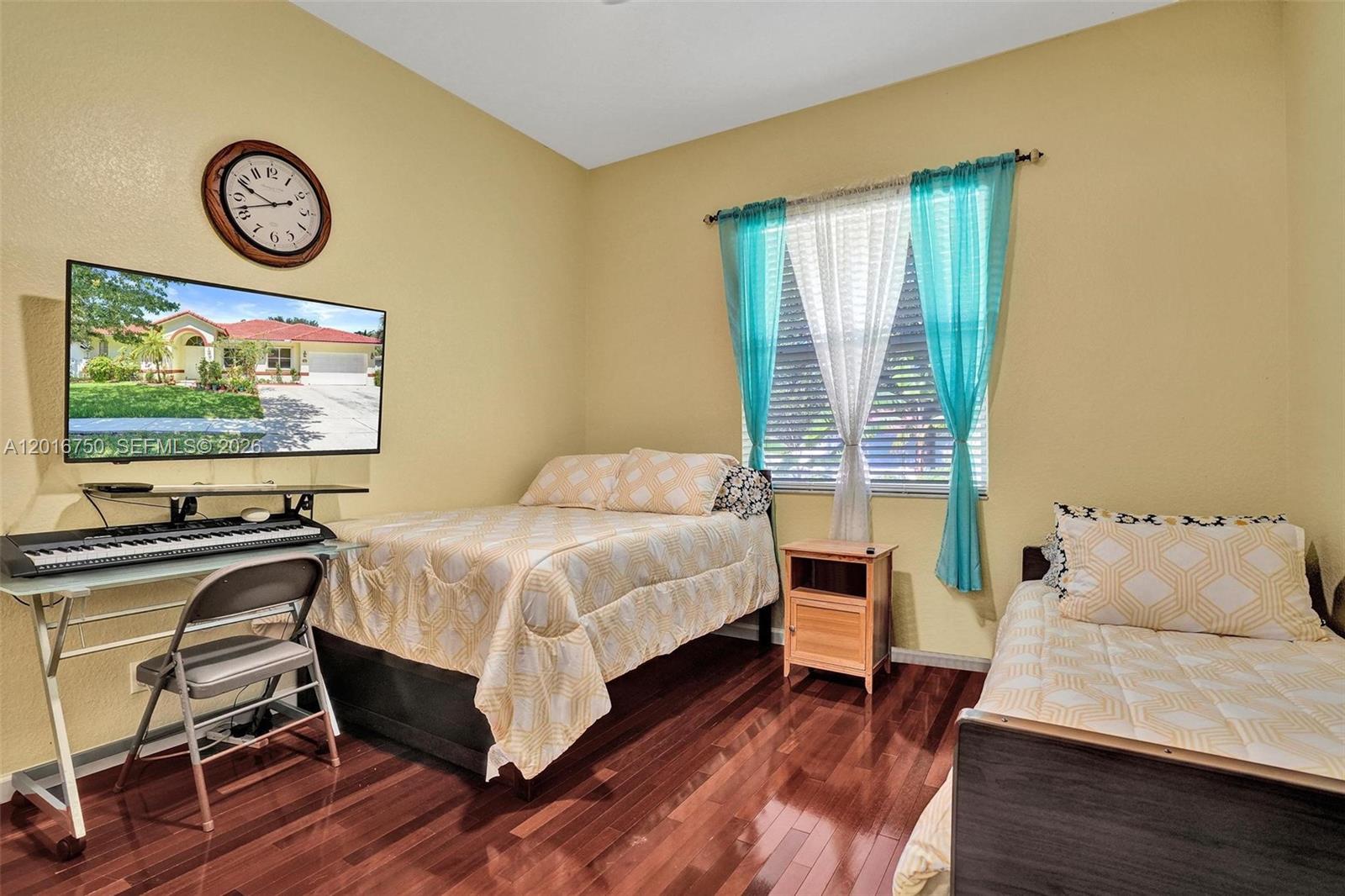 DAVIE COUNTRY ESTATES - Residential