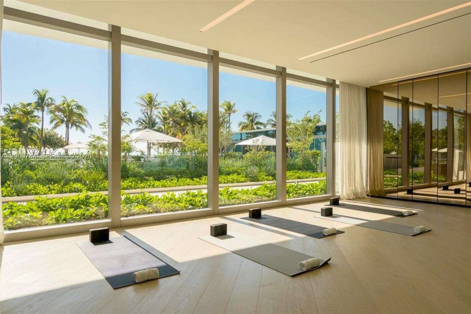 OCEANA BAL HARBOUR+ROOFTOP - Residential