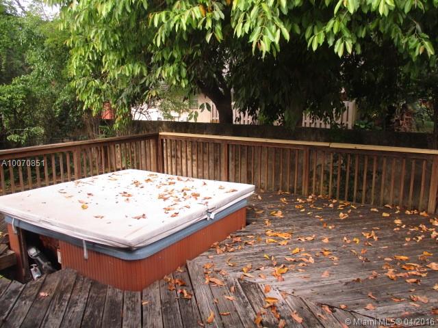 Tropic Palms - Residential