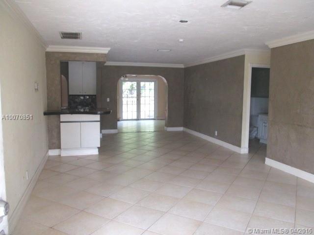 Tropic Palms - Residential