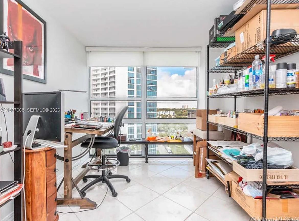 CHARTER CLUB CONDO - Residential