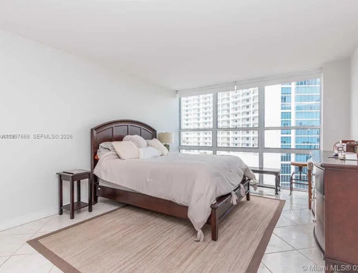 CHARTER CLUB CONDO - Residential