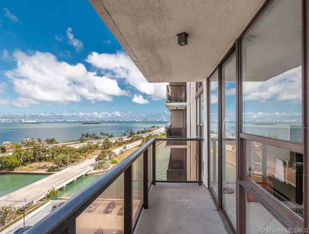 CHARTER CLUB CONDO - Residential