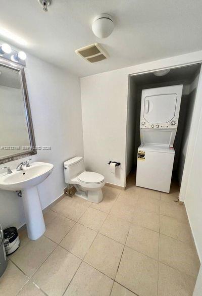 LA PERLA CONDO - Residential Lease