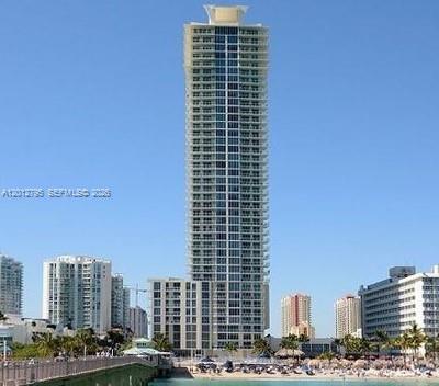 LA PERLA CONDO - Residential Lease