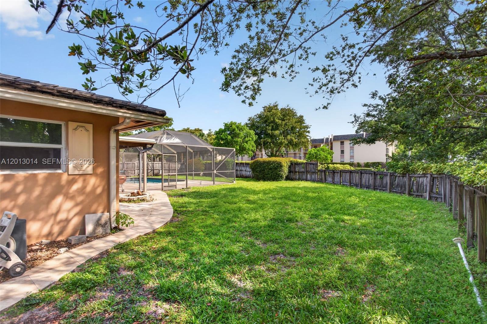 FOREST HILLS - Residential