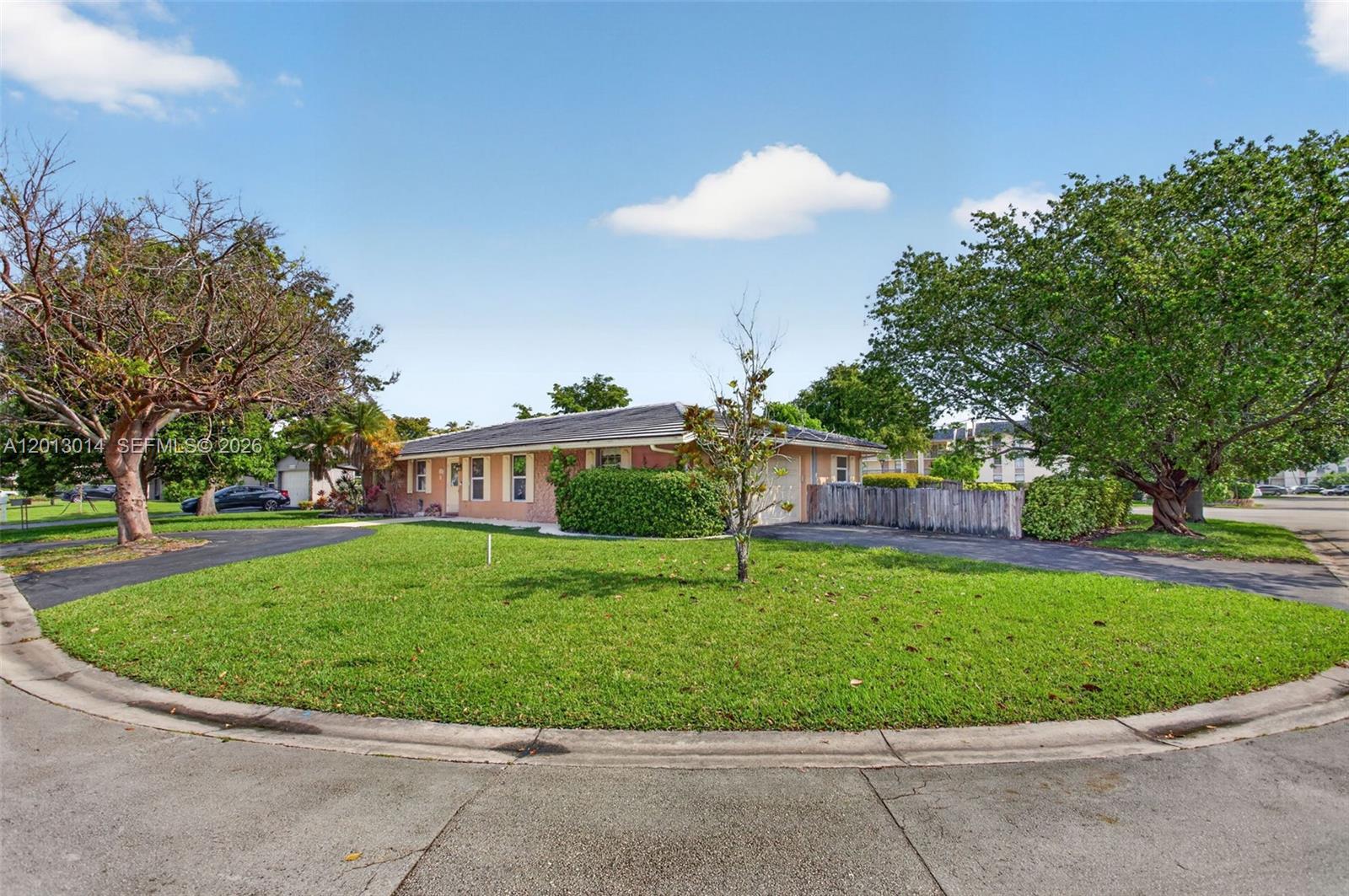 FOREST HILLS - Residential