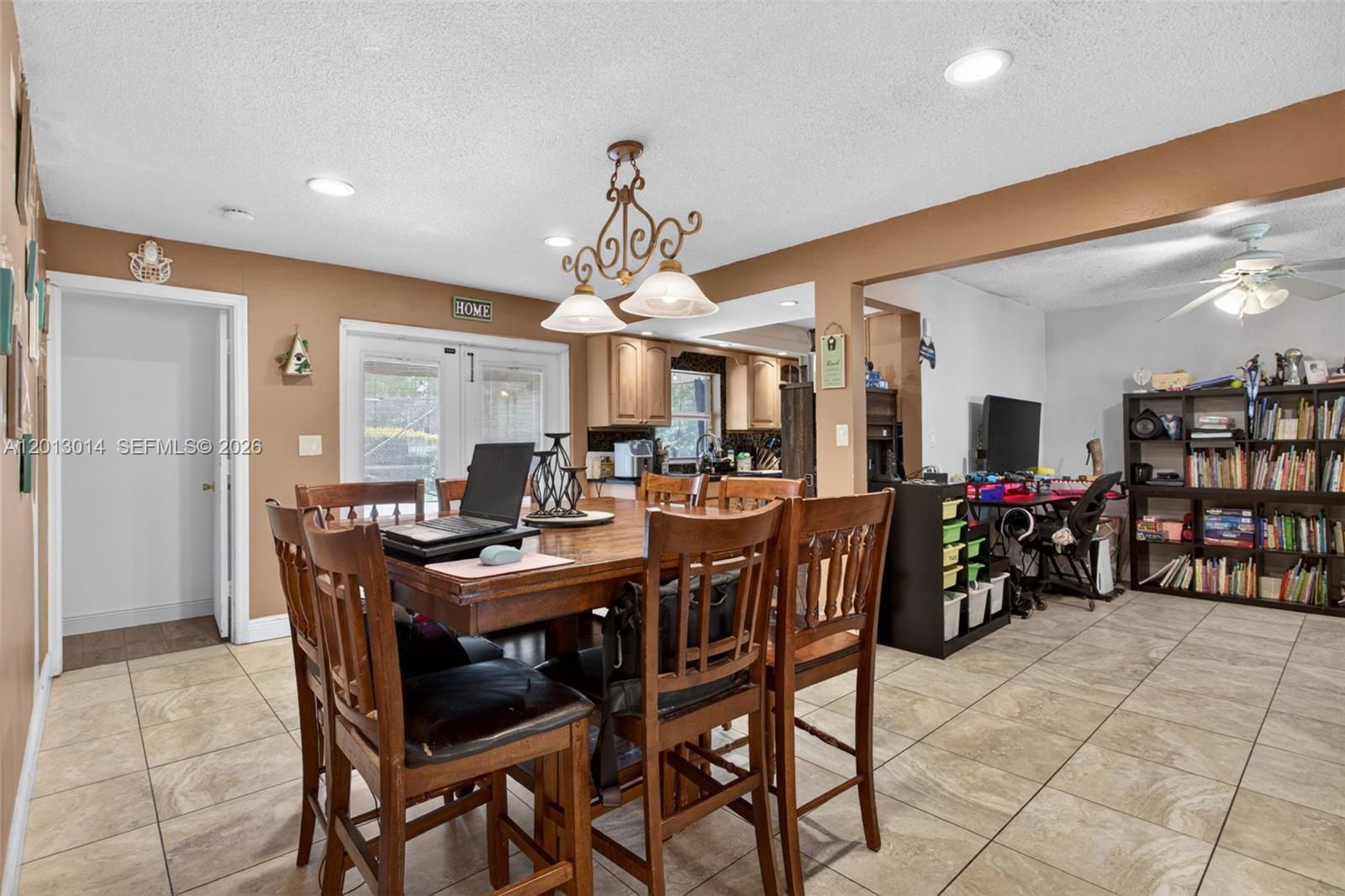 FOREST HILLS - Residential