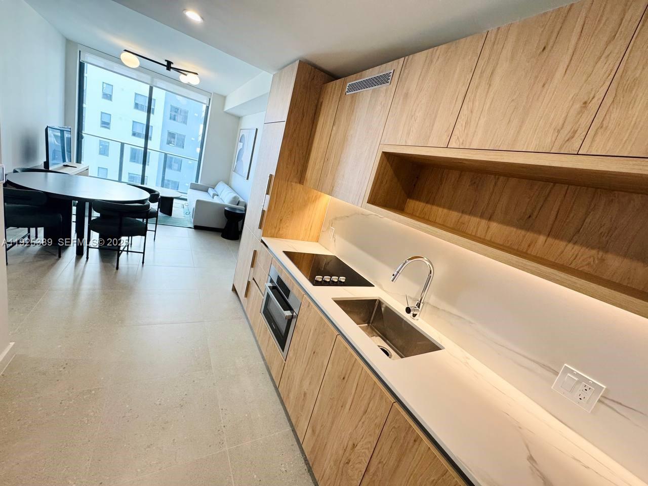 Crosby Miami World Center - Residential