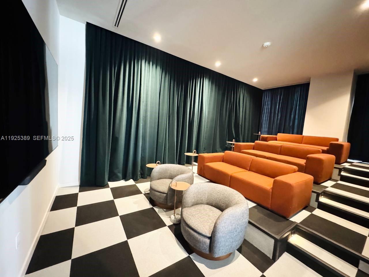 Crosby Miami World Center - Residential