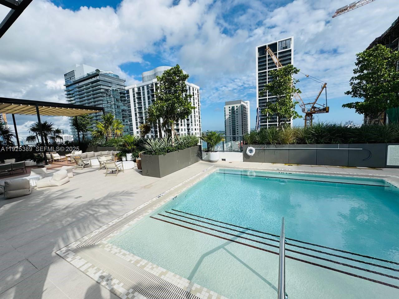 Crosby Miami World Center - Residential