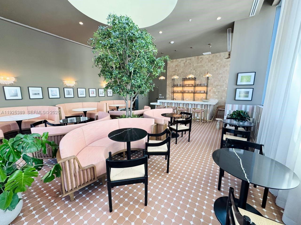 Crosby Miami World Center - Residential