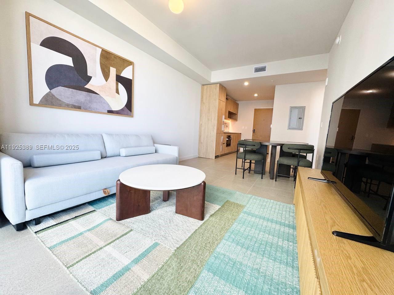 Crosby Miami World Center - Residential