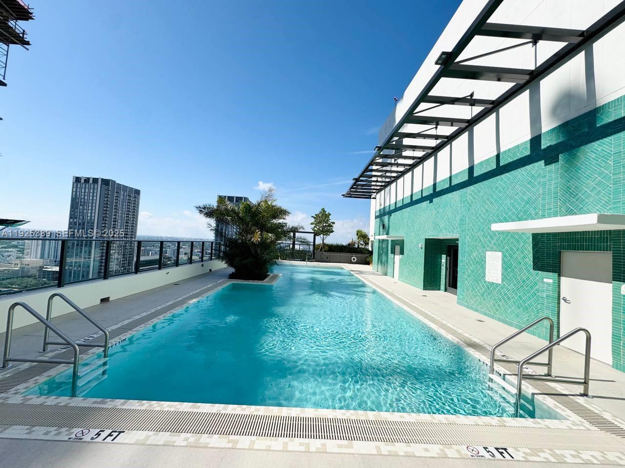 Crosby Miami World Center - Residential