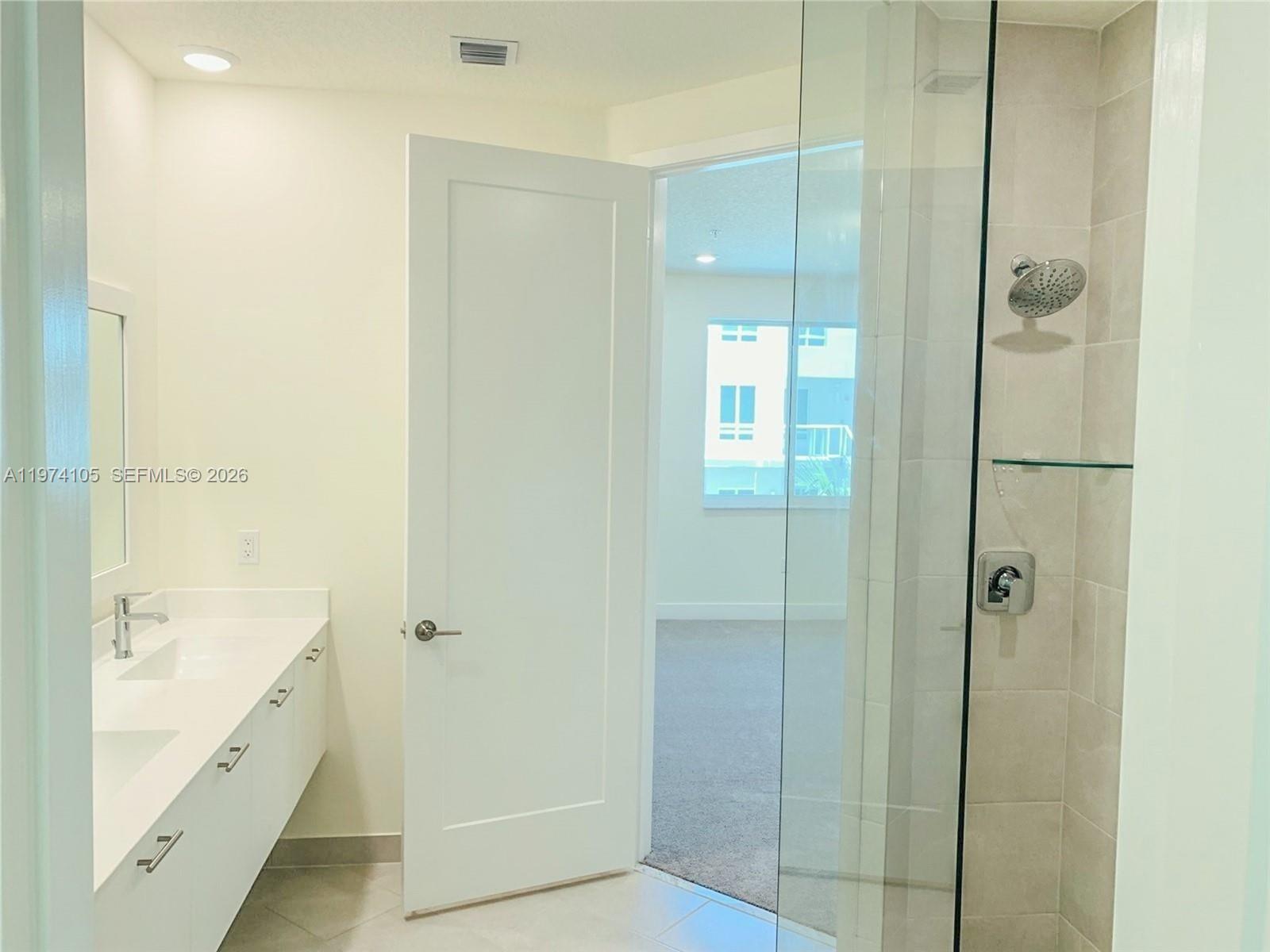 LANDMARK AT DORAL CONDO N - Residential Lease