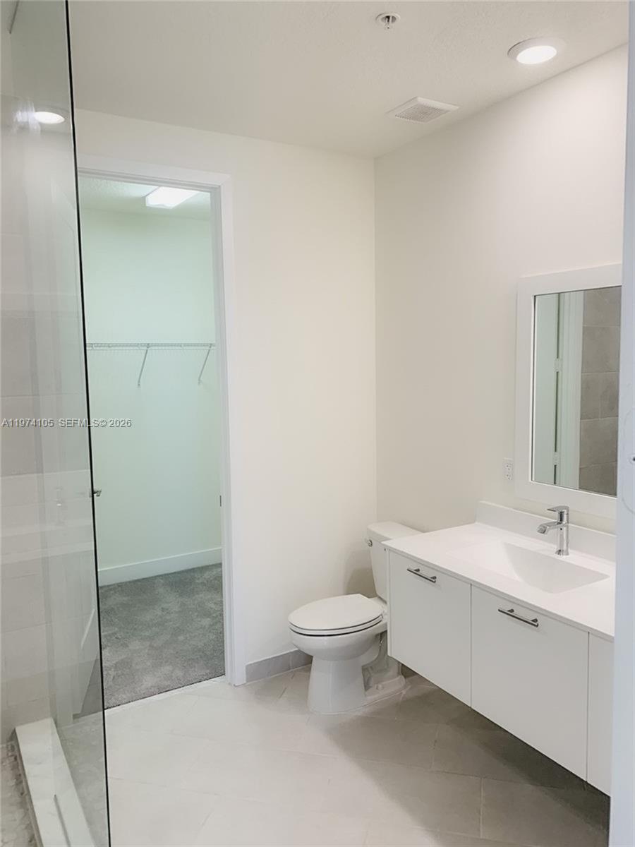 LANDMARK AT DORAL CONDO N - Residential Lease