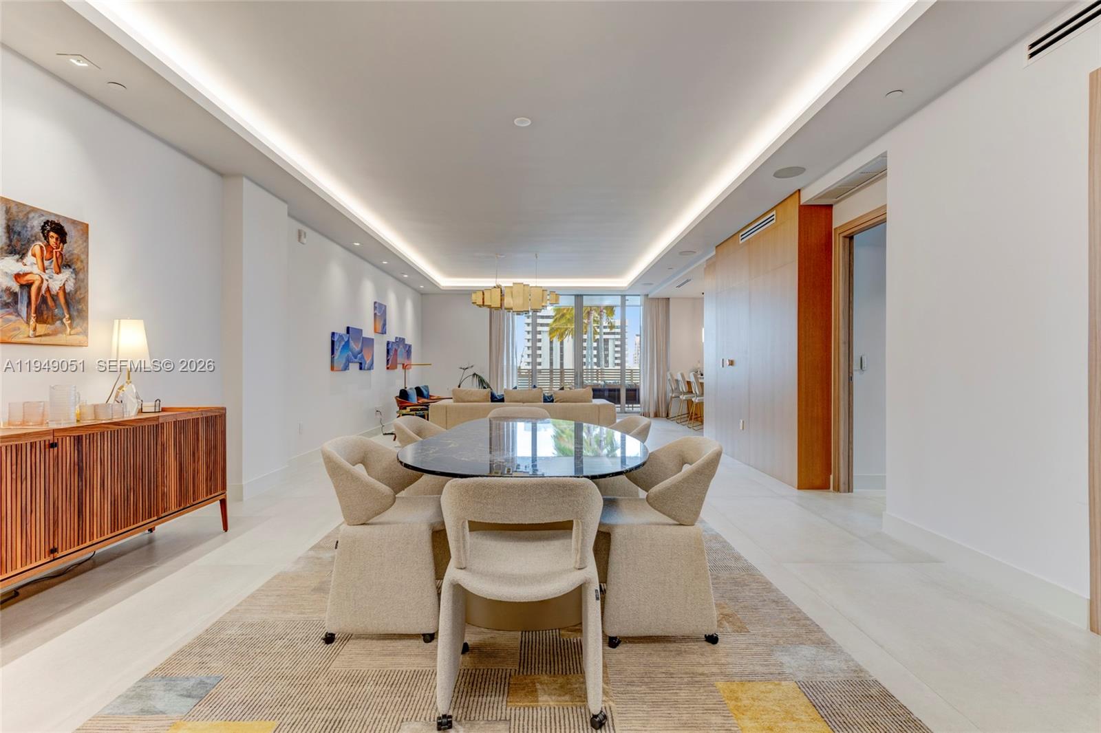 515 Valencia Ave 604