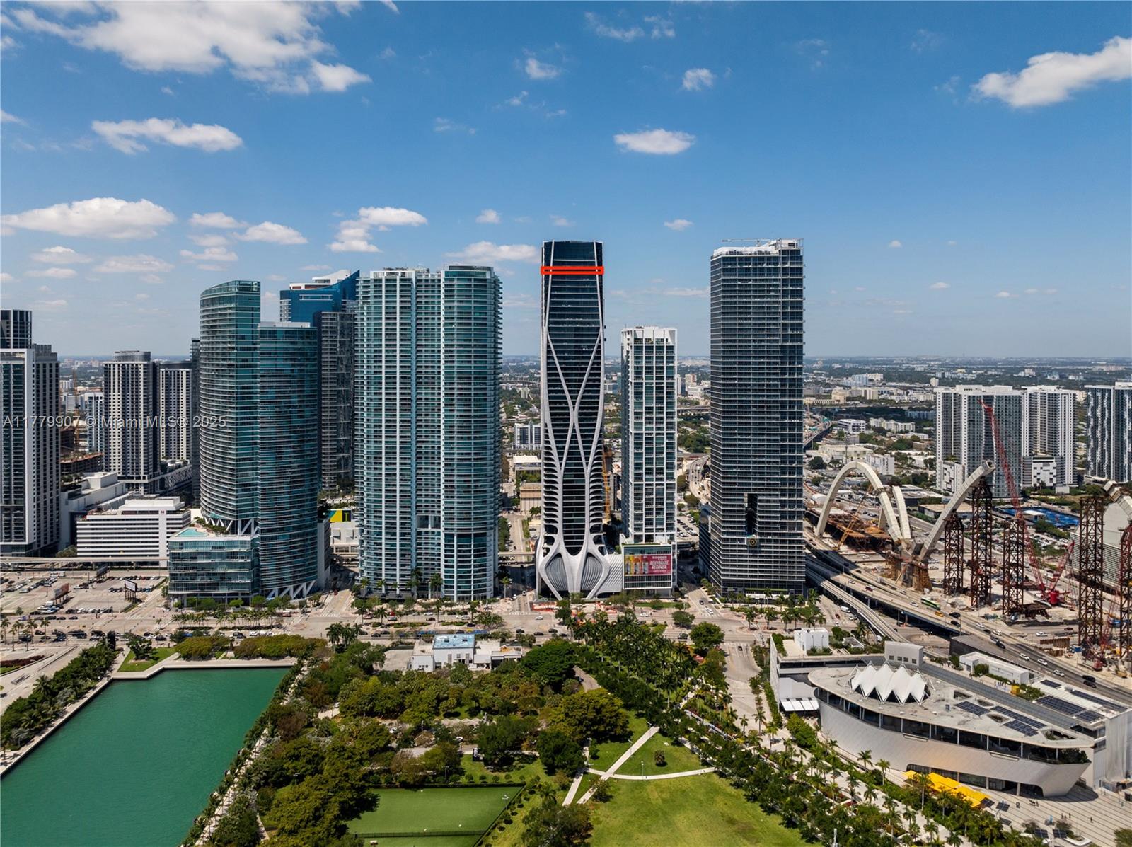 ONE THOUSAND MUSEUM CONDO - Residential