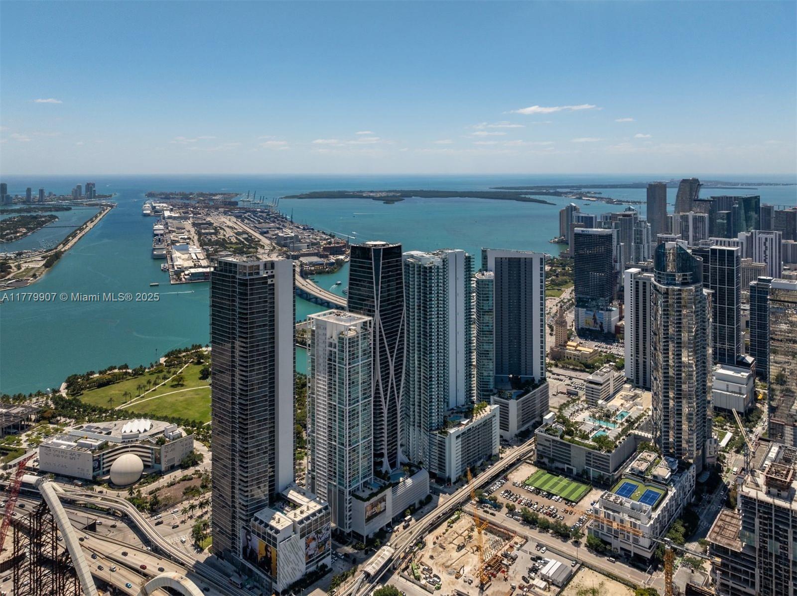 ONE THOUSAND MUSEUM CONDO - Residential