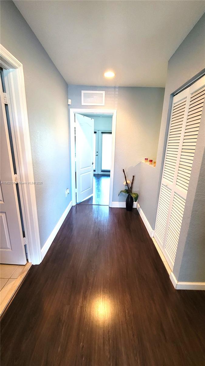 MANDARIN LAKES - Residential