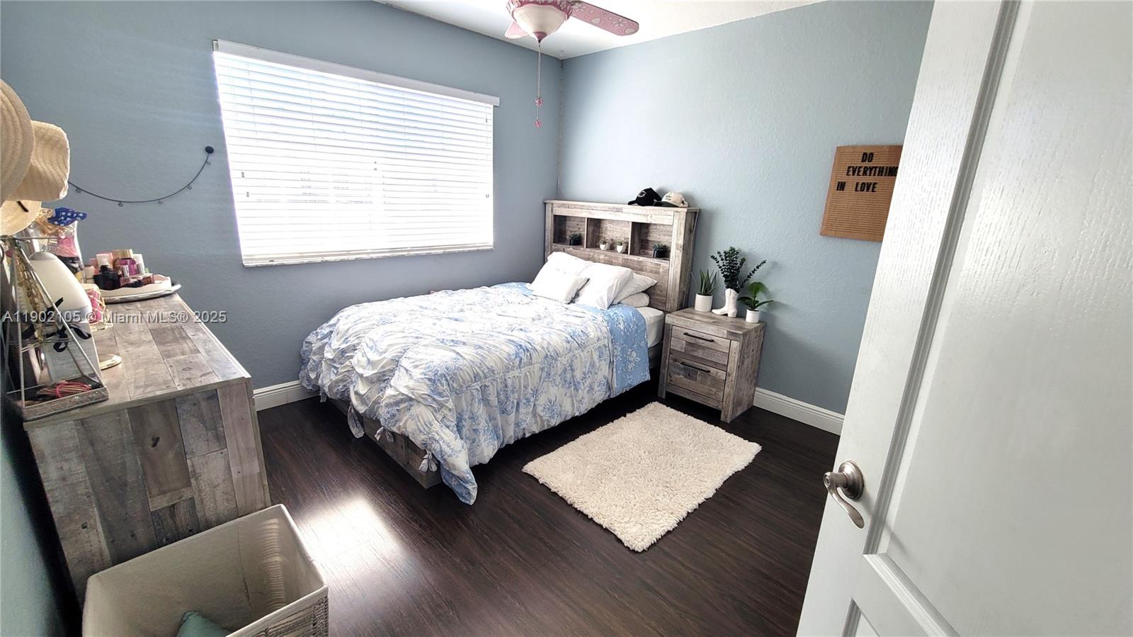 MANDARIN LAKES - Residential