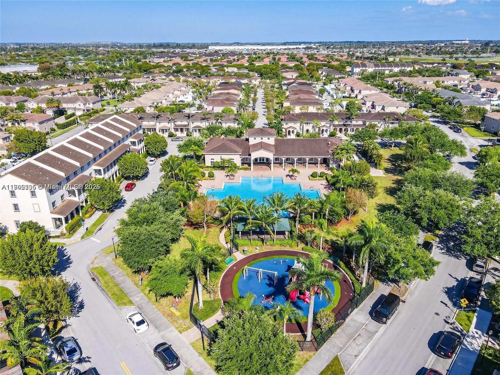 MANDARIN LAKES - Residential