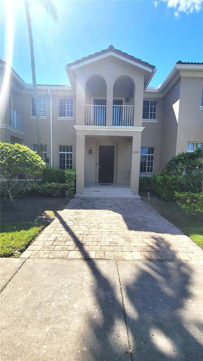 Much sought after 3 bedroom, 2.5 bath, one car garage, fee simple townhouse in Mandarin Lakes. Unit is very well maintained with tile downstairs and wood laminate upstairs. Home is comfortably located across the street to a large grassy area for privacy that you can oversee on the balcony connected to the master bedroom. Unit has it's own private parking outside its garage. The AC is fairly new and is a Trane unit. HOA includes a beautiful pool, a clubhouse that you can rent, a gym, a toddler lot for the kids to play, and they keep everything nice. They maintain the landscaping of the house as well. The HOA payment also includes internet, basic cable, and the alarm system. Don't miss out. Priced to move.