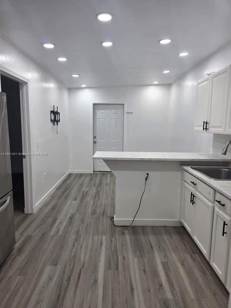 MIAMI GARDENS ESTATES SEC - Residential Lease