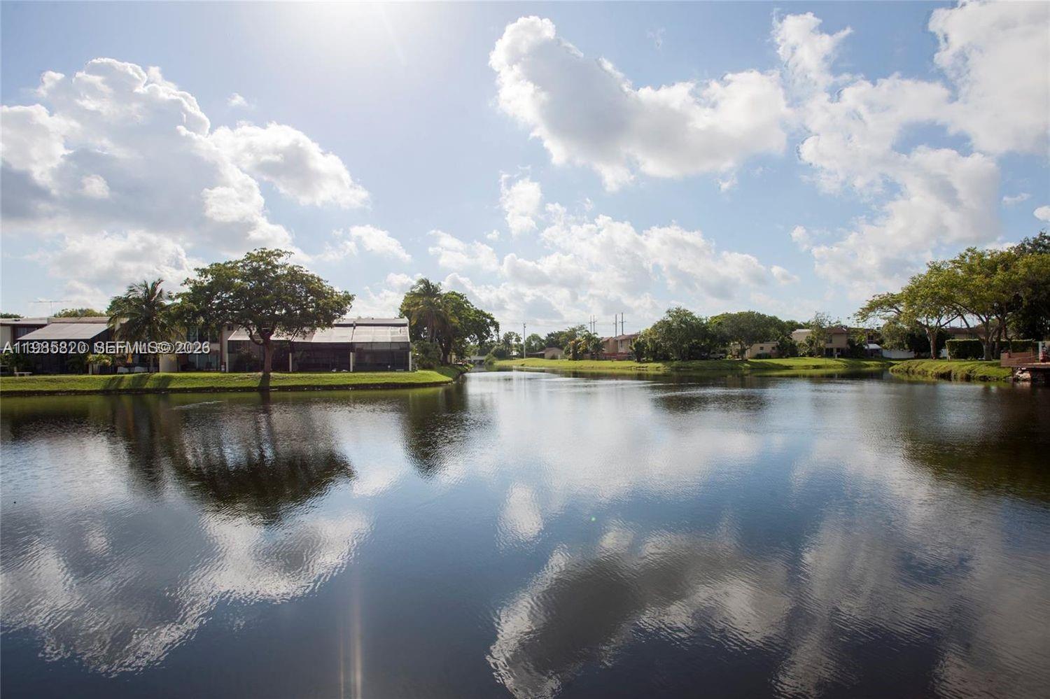 SUNSET PARK LAKE VILLAS S - Residential Lease