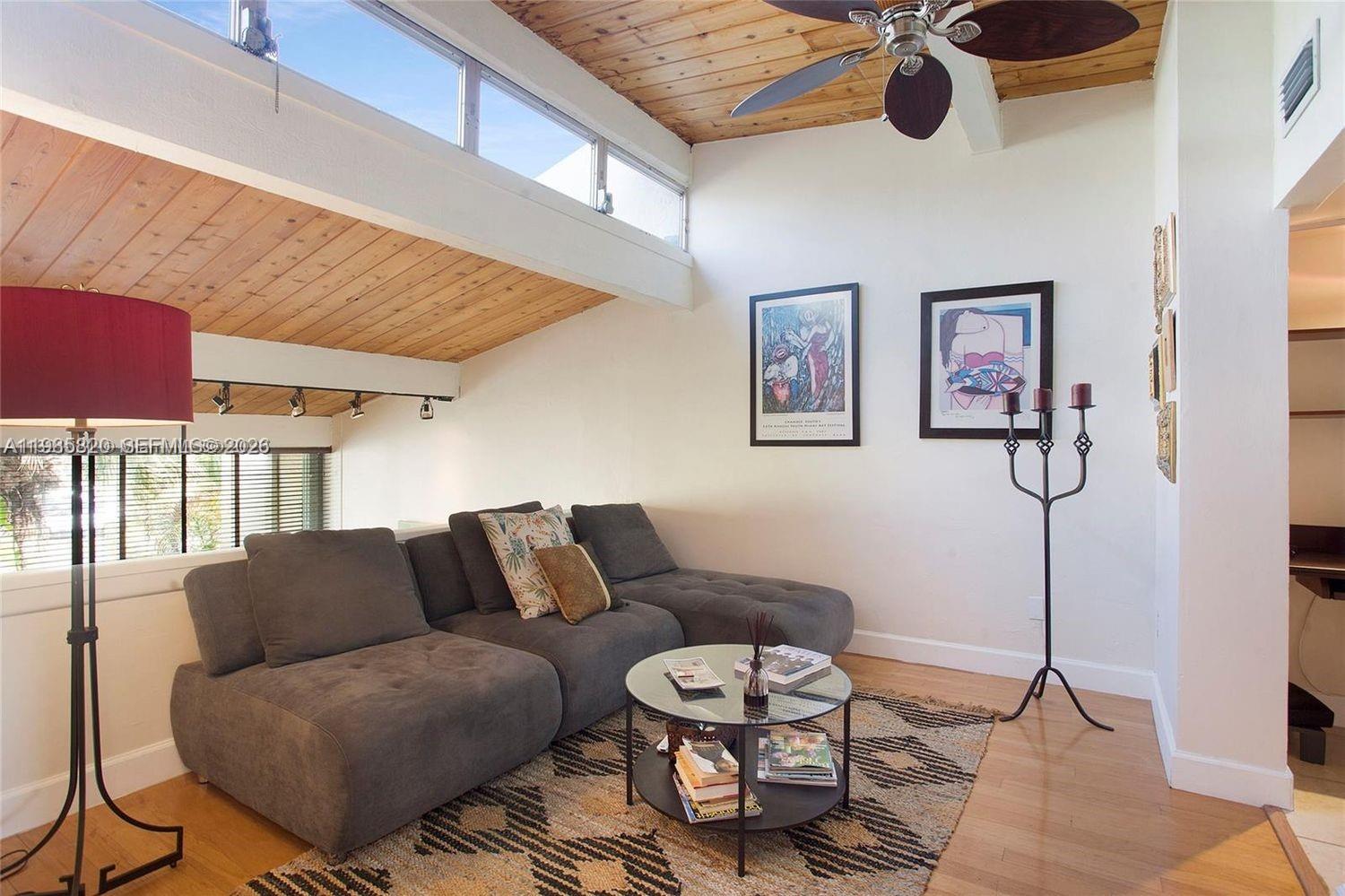 SUNSET PARK LAKE VILLAS S - Residential Lease