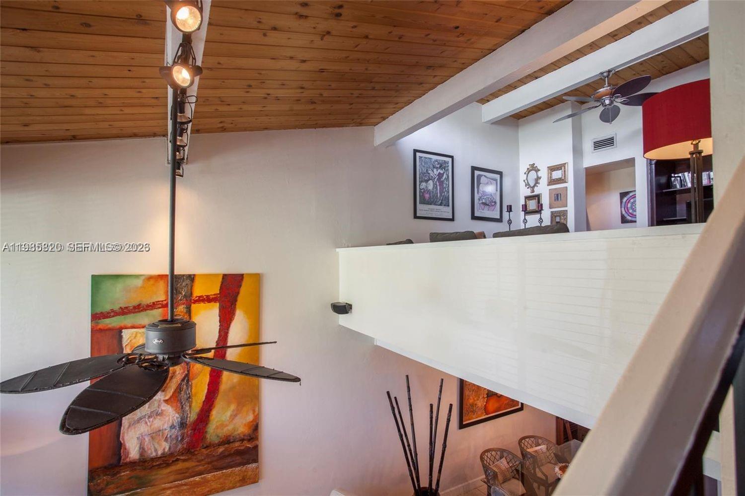 SUNSET PARK LAKE VILLAS S - Residential Lease