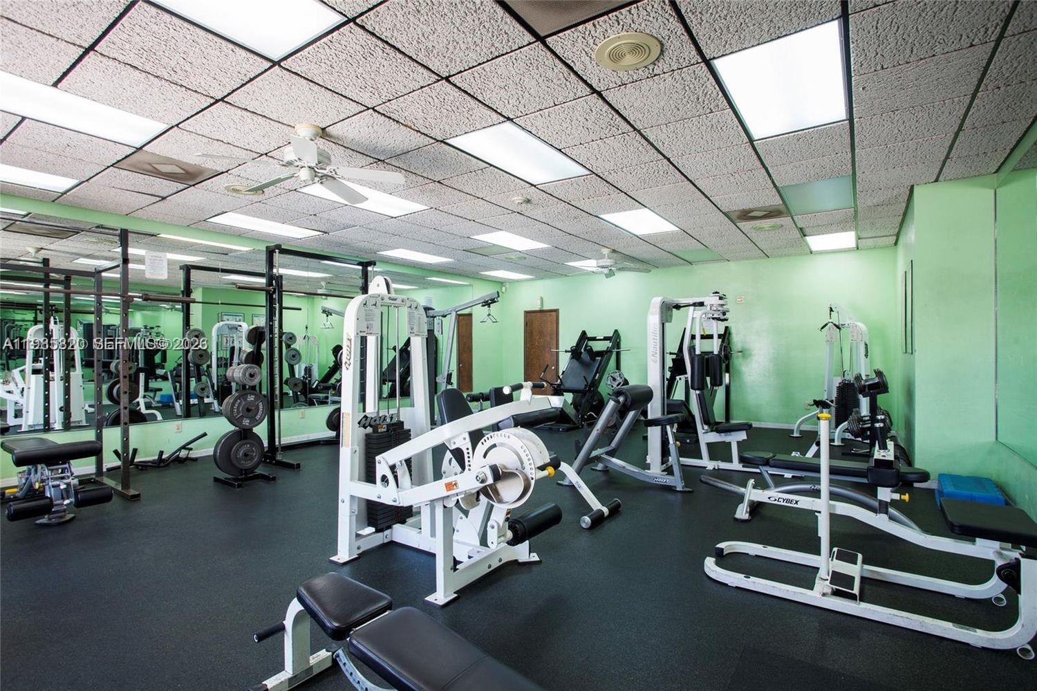 SUNSET PARK LAKE VILLAS S - Residential Lease